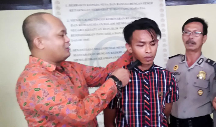 Tersangka Bobol Mobil