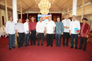 Kunjungan pastur ke Griya Agung