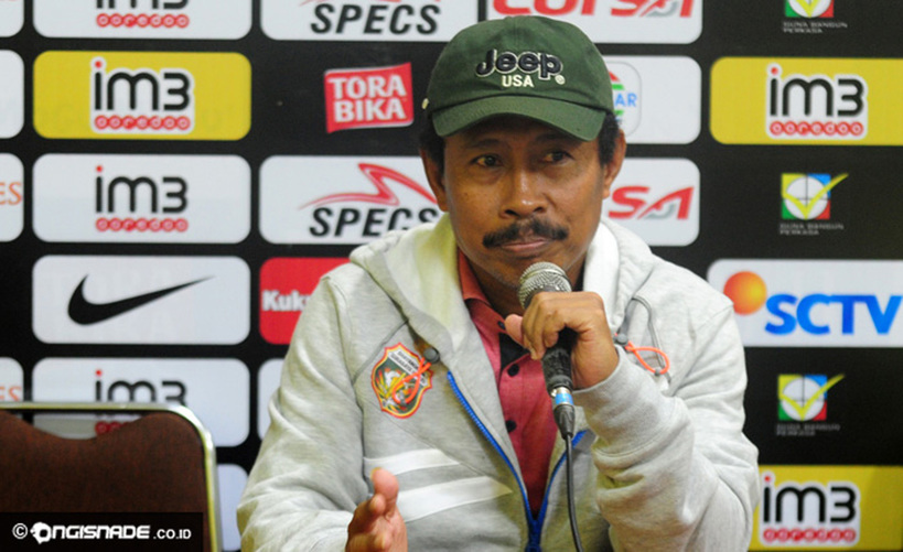 Pelatih Bhayangkara Surabaya United Ibnu Graham