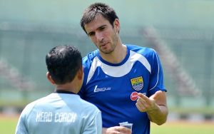 Pemain Persib Vladimir Vujovic Diduga Lakukan Pelecehan Logo SFC