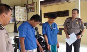 Dua bandit pecah kaca