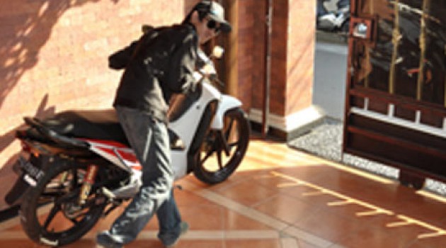 Ilustrasi Maling Motor