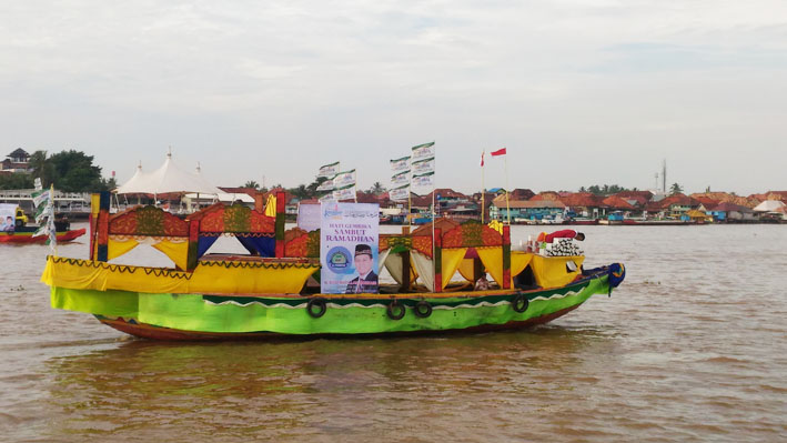 Kapal Hias Pawai Ramadhan