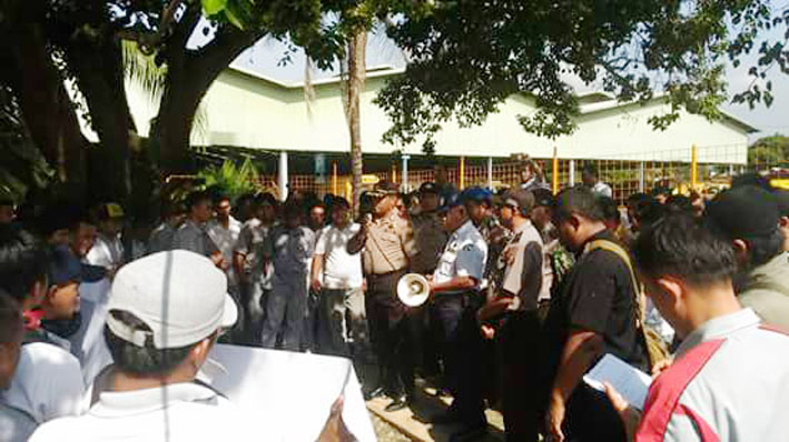 Karyawan KMP MOgok