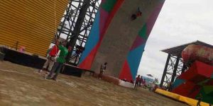 14Panjat-tebing