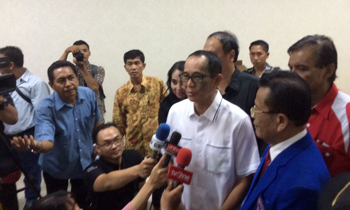 Heri Amalindo ketika diwawancara oleh awak media usai konferensi press