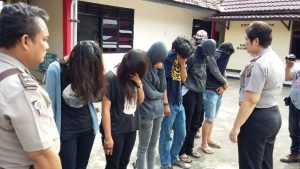 Ilustrasi pesta seks (2)