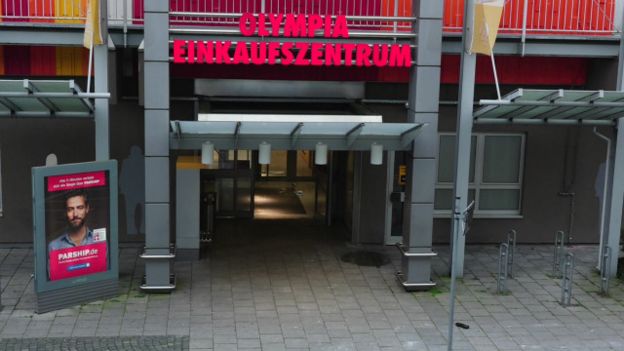 Penembakan terjadi di olympia_shopping_centre_di distrik Moosaach_Muenchen-reuters_640x360_reuters