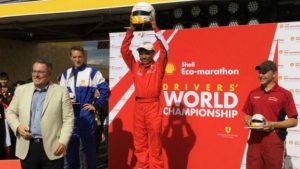 Ramdani, pengemudi tim Bumi Siliwangi, meraih juara pertama_bbc