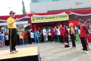 HUT RI