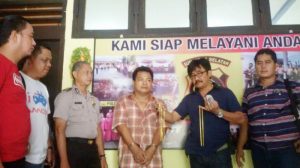 Penipu penjual emas