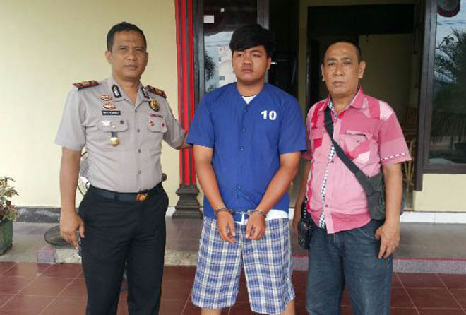 Tersangka Dwi