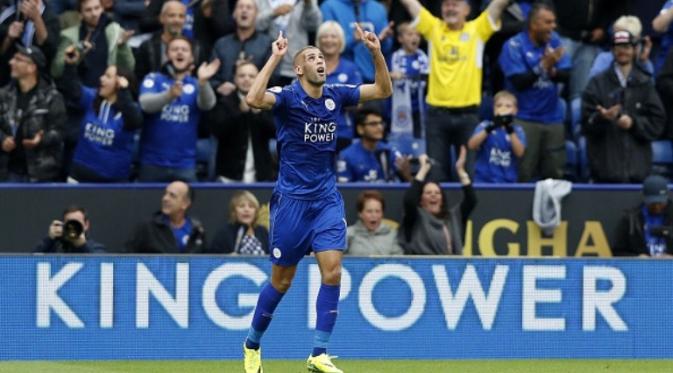 islam-slimani_afp_adrian-dennis