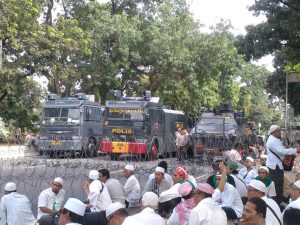 Mobil baracuda menjaga keamanan aksi 212