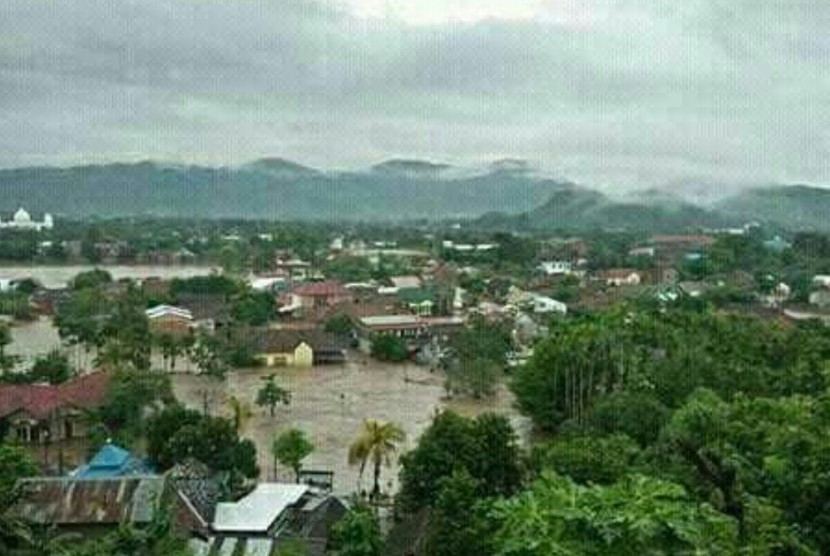 Banjir landa kota Bima