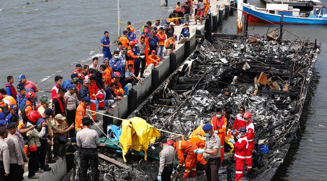 Kapal-Terbakar