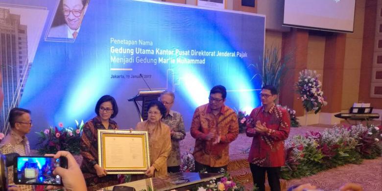 Menkeu Sri Mulyani dan Istri Mar'ie Muhammad