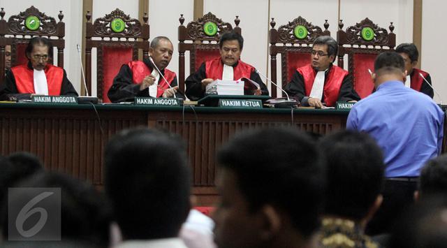 021654700_1484627389-20170117-Sidang-Ahok-Jakarta-RE3