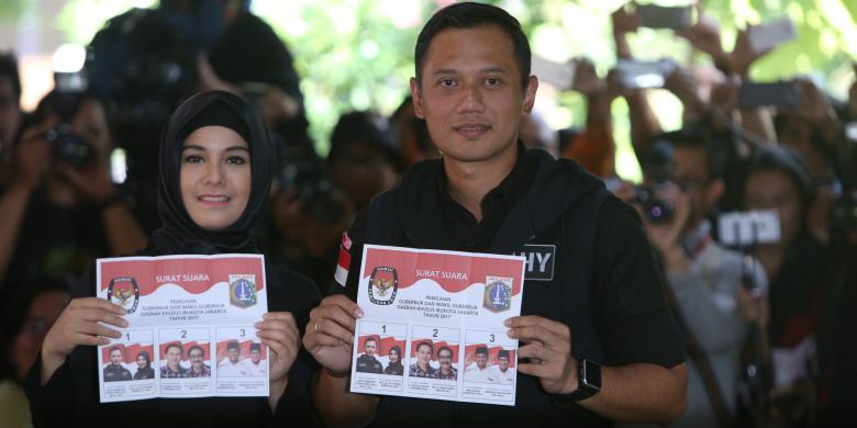 Calon Gubernur DKI Jakarta Agus Harimurti Yudhoyono dan Anisa Pohan (kiri)