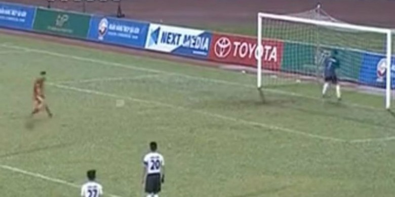 Kiper Berbalik Badan