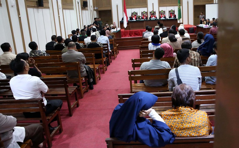 Sidang ke-12 Ahok