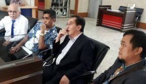 antasari-dan-adik-nasruddin-zulkarnaen-di-bareskrim-polri_vivacoid-syaefullah