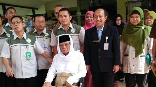 Mantan Ketua Umum PBNU KH Hasyim Muzadi