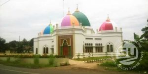 Masjid-Al-Baniah-Desa-Ujanm