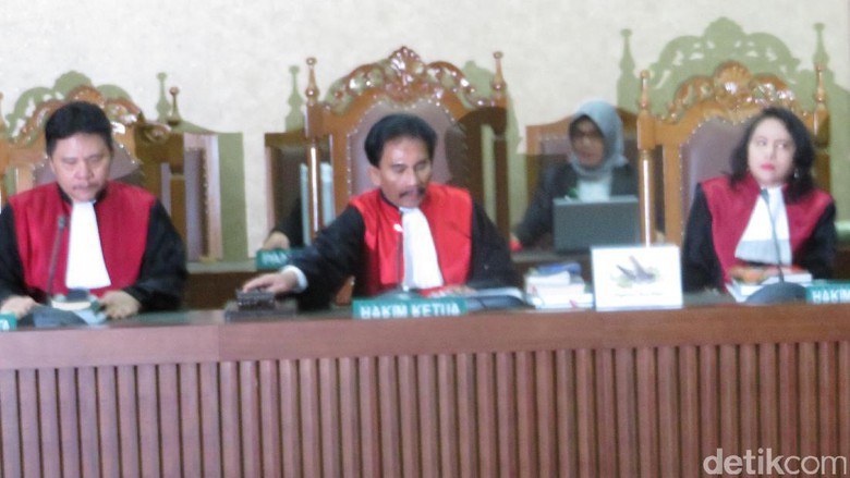 Sidang Perdana E-KTP