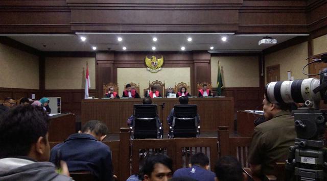 Sidang perdana kasus korupsi E-KTP