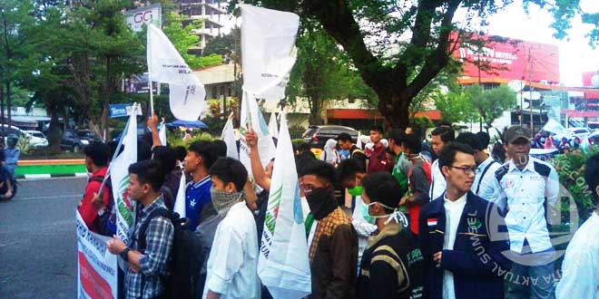 Aksi-Longmarch