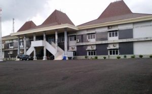 gedung-kantor-dprd-oku