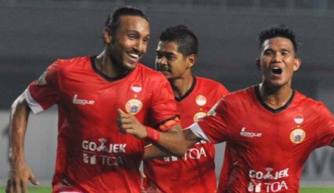 59394d90871da-para-pemain-persija-jakarta-merayakan-gol_663_382