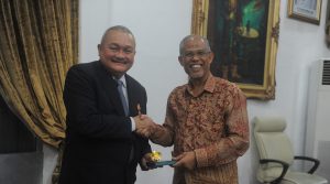 4-Gub terima Menteri LH Singapura
