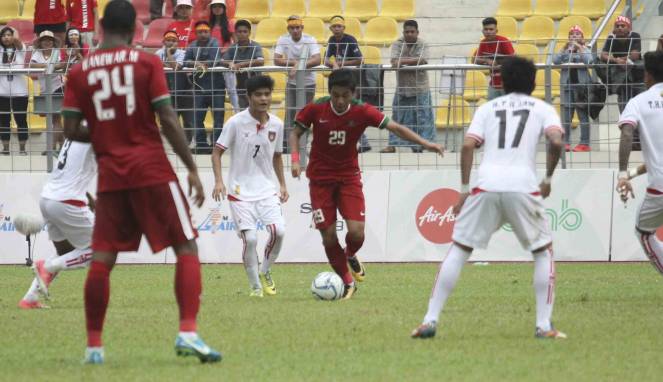 59a53f092a320-timnas-indonesia-u-22-melawan-myanmar-di-sea-games-2017_663_382