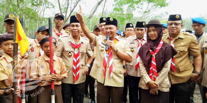 Bupati-OKU-Timur