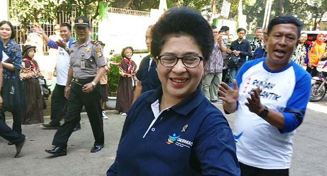 Menteri Kesehatan (Menkes) Nila Moeloek