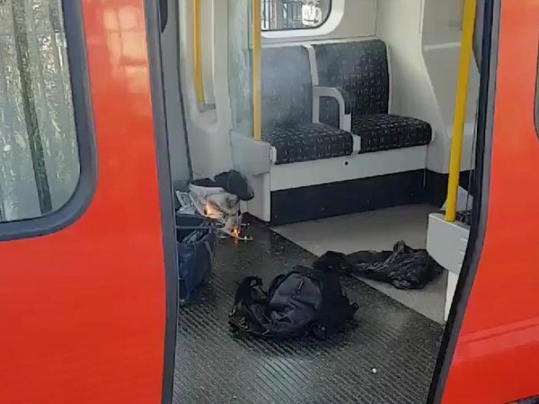 Bom Kereta London