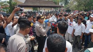 Demo Angkot 2