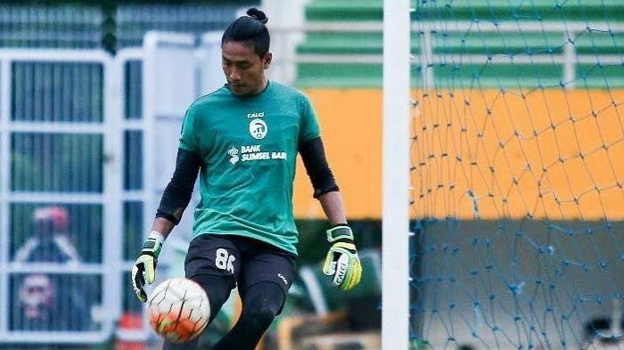 kiper-sriwijaya-fc_20170531_163504