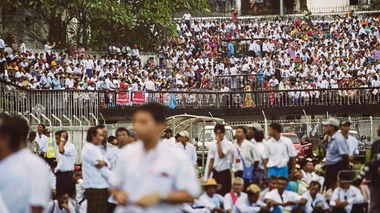 Aksi demo di Yangon