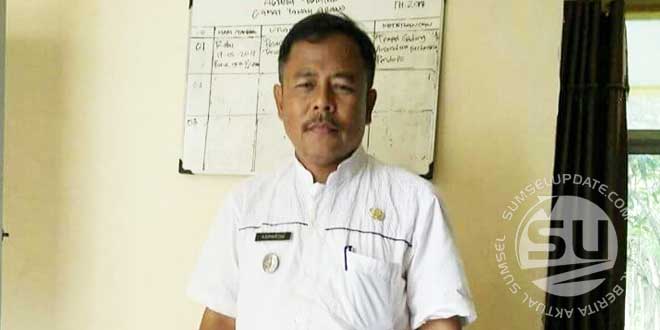Mendiang-Asparoni-semasa-ma