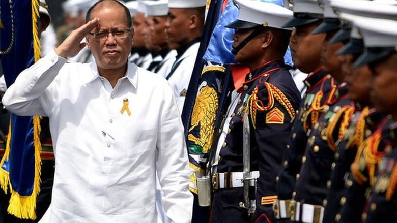 Benigno Aquino.