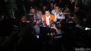 Setya Novanto usai diperiksa KPK