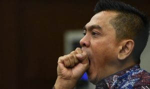 terdakwa-kasus-dugaan-suap-raperda-reklamasi-di-pantai-utara-_161010171040-256