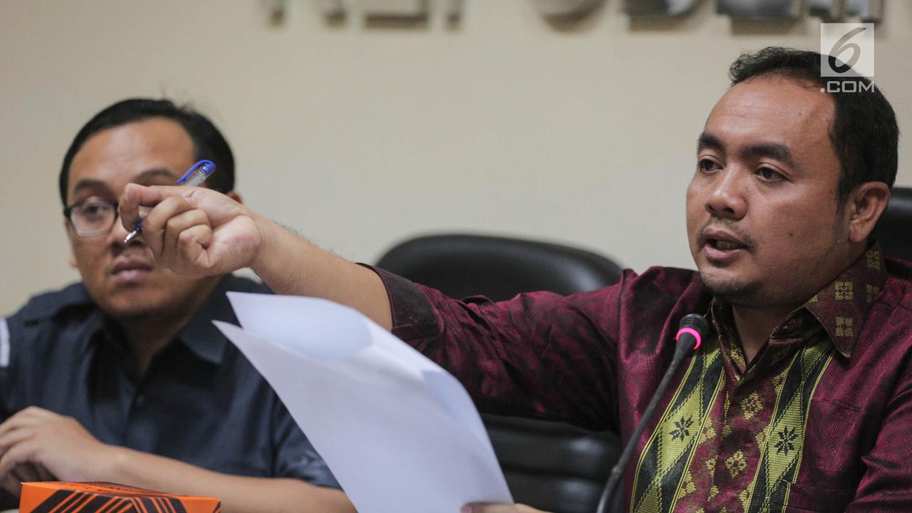 Anggota Bawaslu Muchamad Afifudin memberi keterangan pers