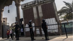 Pemandangan salah satu gerbang Al Azhar