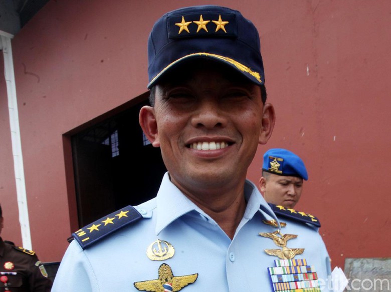 Marsekal Madya Yuyu Sutisna
