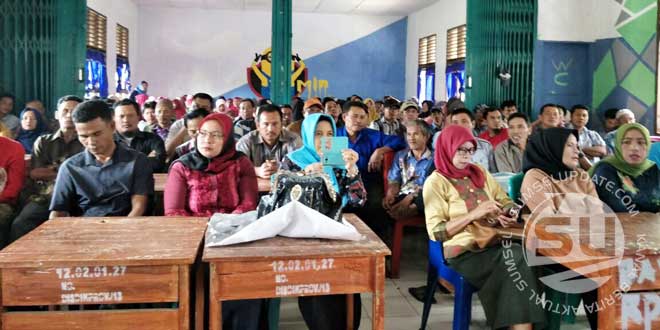 Suasana-rapat-wali-murid-di