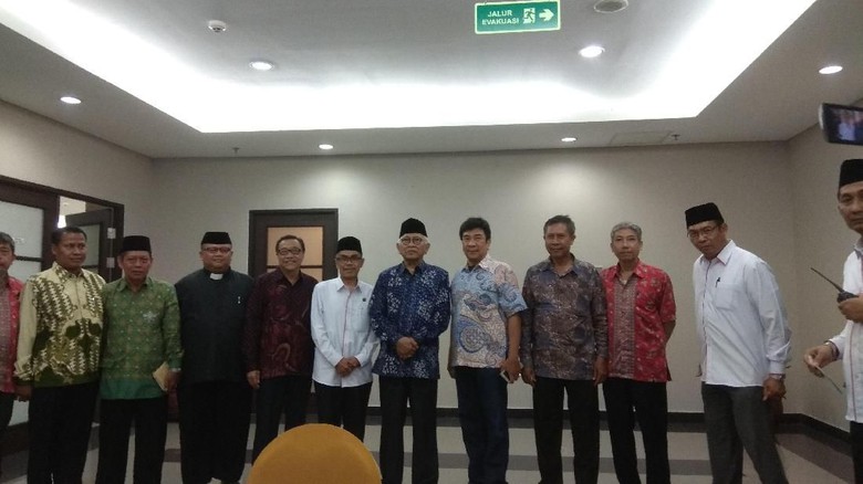 Gus Mus di acara 'Mengaji Indonesia'